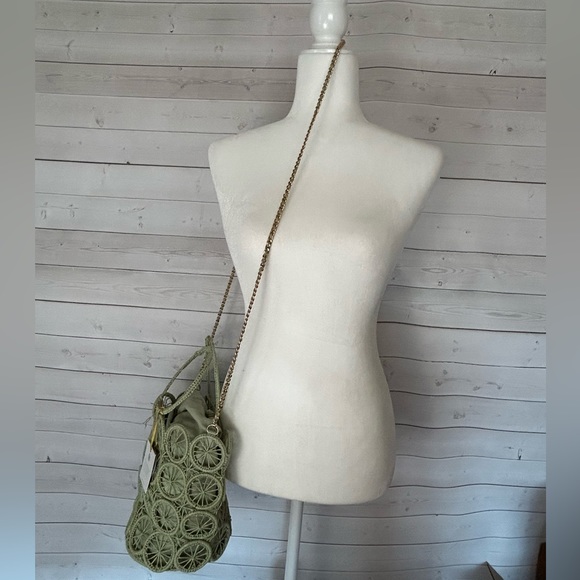 Green Woven Purse - Picture 7 of 8